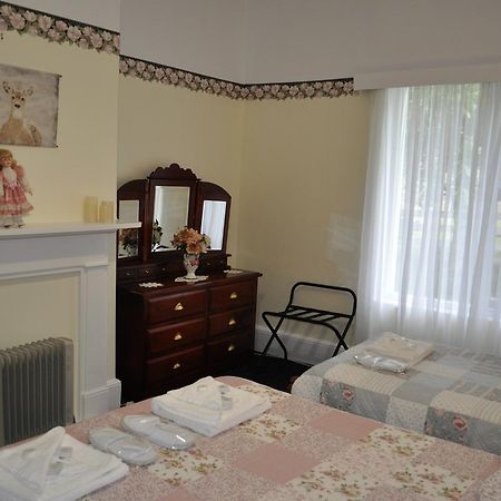 Roslyn House Bed & Breakfast Bushy Park Εξωτερικό φωτογραφία